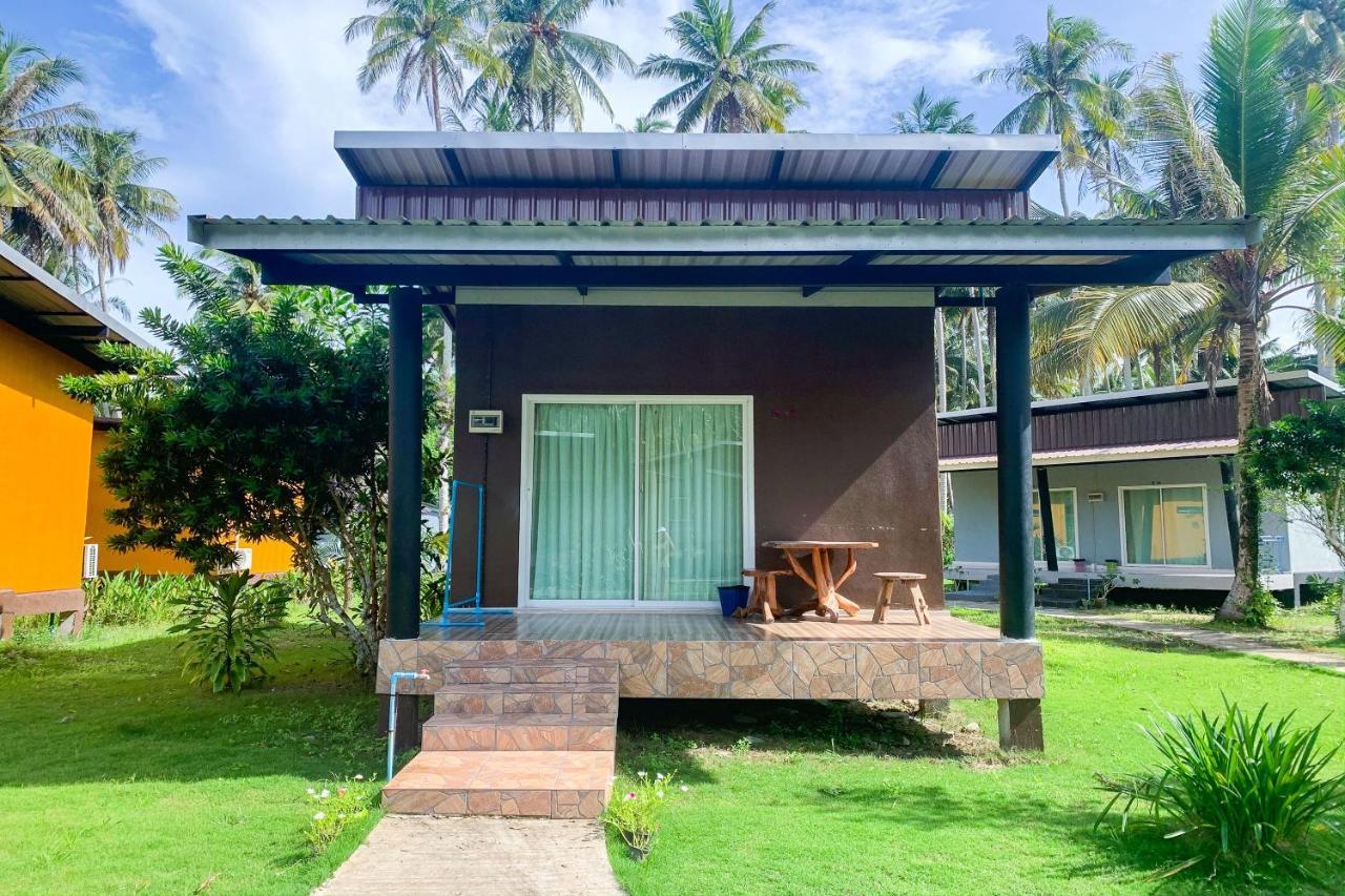 เกาะกูด ฟาร์อีสต์ รีสอร์ต Hotel Ko Kut ภายนอก รูปภาพ